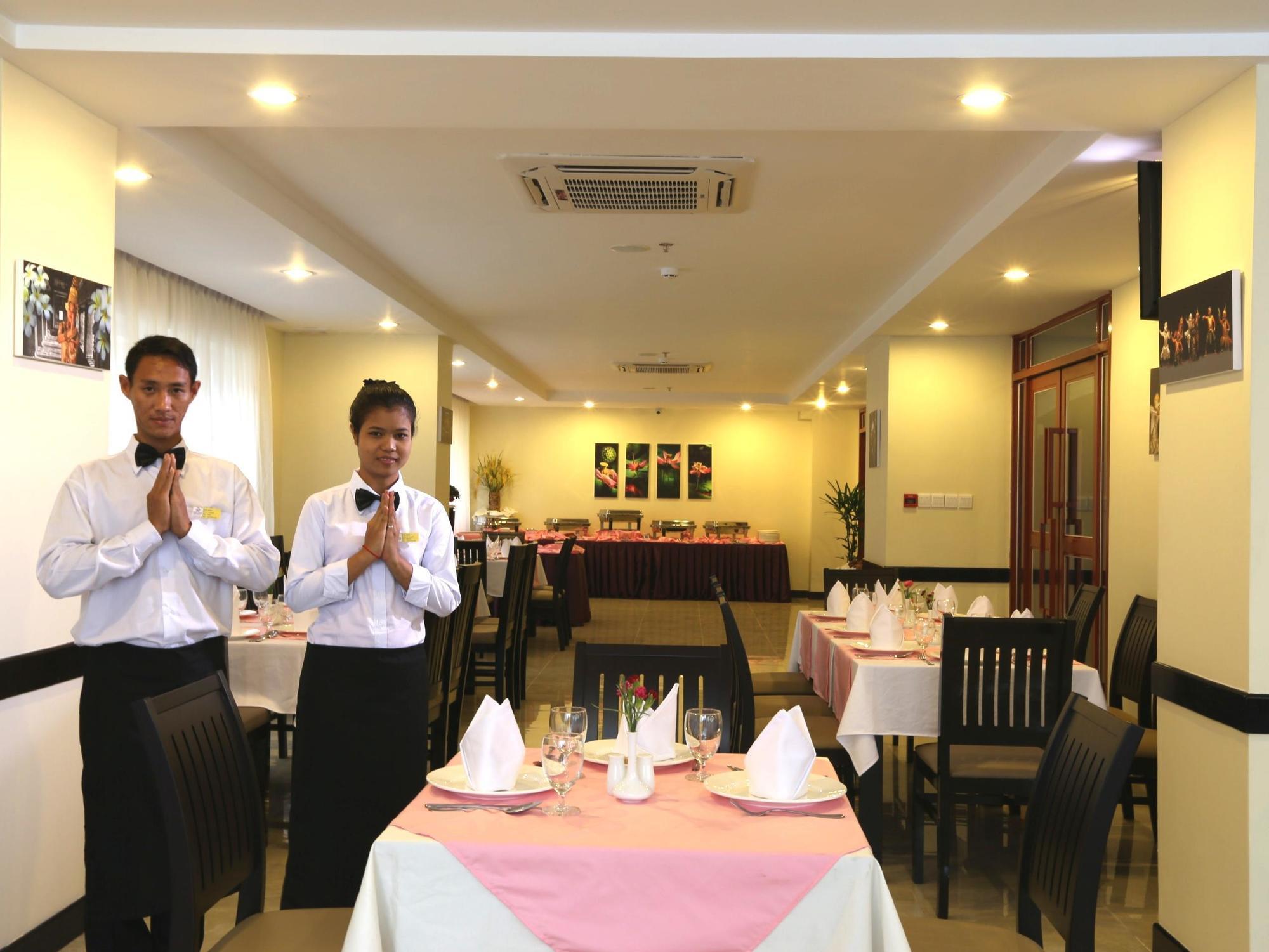 Rumduol Grand Hotel Phnom Penh Esterno foto
