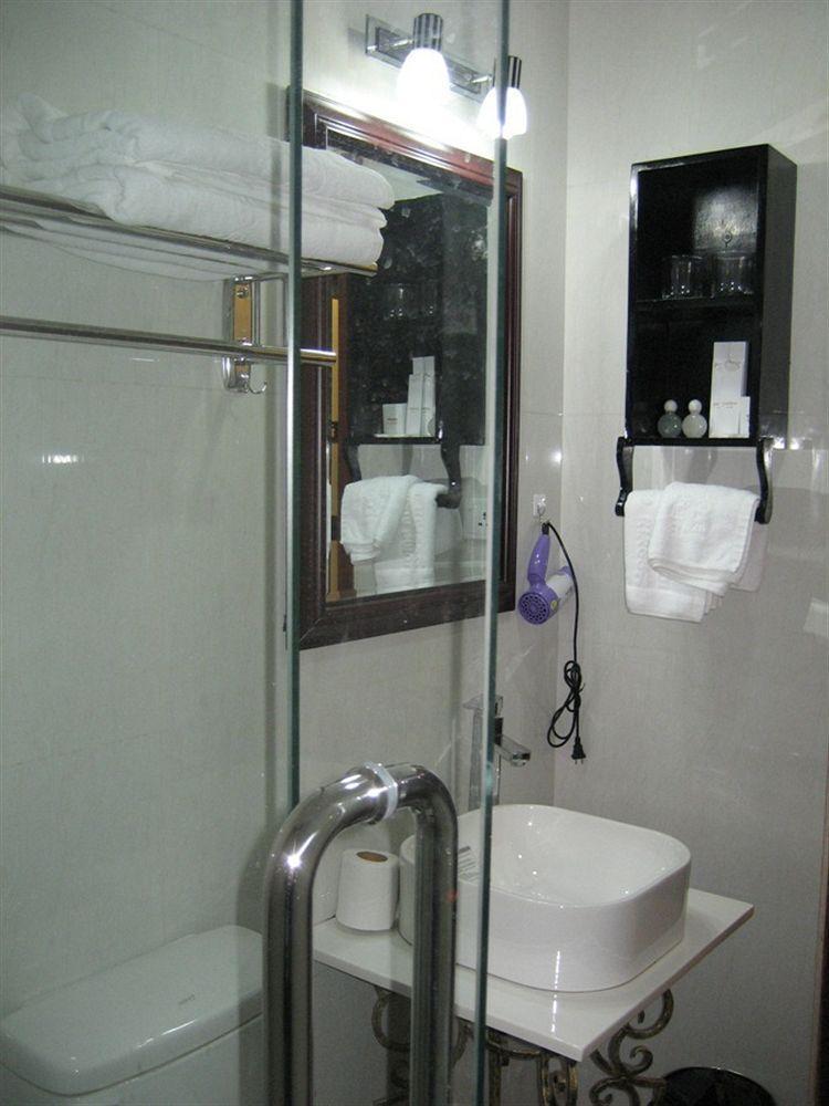 Rumduol Grand Hotel Phnom Penh Esterno foto