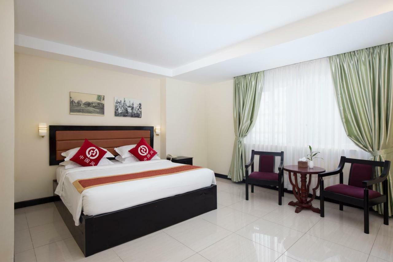 Rumduol Grand Hotel Phnom Penh Esterno foto