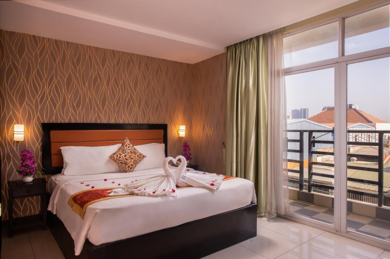 Rumduol Grand Hotel Phnom Penh Esterno foto